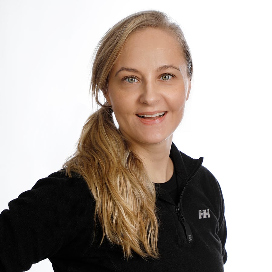 Tanja Holloway_900px
